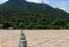 大雁山风景区：西门广场