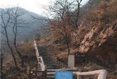 伏羲山神仙洞：天门池龙脊岭入口