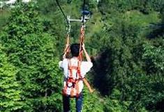 天府花溪谷：飞跃花海800米