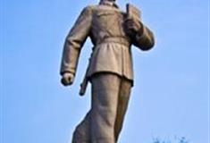 广州笑翻天乐园：雷锋雕像