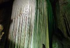 武隆芙蓉洞：巨幕飞瀑