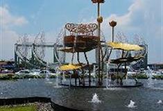 三水荷花世界并蒂莲雕塑