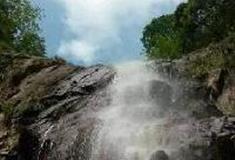 万佛山风景区：咚咚岭