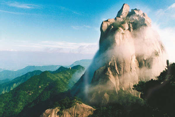 天柱山风景区介绍及游玩景点推荐 天柱山风景区介绍及游玩景点推荐