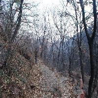 伏羲山神仙洞白茅涧登山步道入口