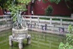 南岳大庙：放生池