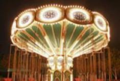 广州笑翻天乐园：飓风飞椅