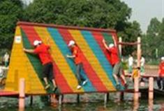 广州笑翻天乐园：拓展乐园A区