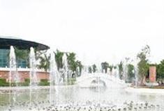 三水荷花世界：迎宾大型喷泉