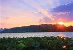 杭州西湖风景名胜区：宝石流霞