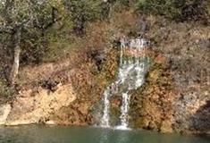 拉市海湿地公园：拉市海美泉瀑布