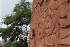 丽江古城：古城口浮雕