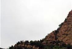 莲花岩：赤兔岩