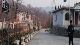 伏羲山神仙洞：停车场入口