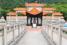 大雁山风景区：宗教广场