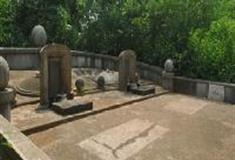 湛江湖光岩风景区：夫妇墓