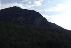 拉市海湿地公园：殉情崖