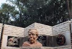 广州天河公园：廖冰兄